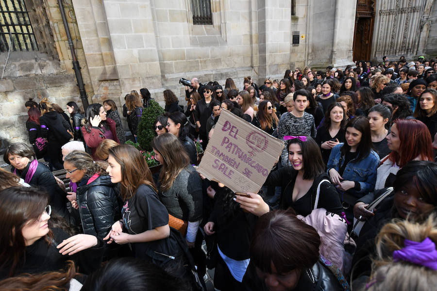 Las mejores fotos del Día Internacional de la Mujer 2018 en Bilbao, con imágenes de las concentraciones y manifestaciones feministas.