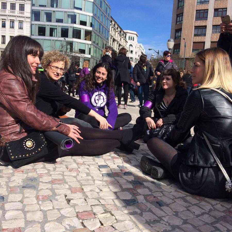 Las mejores fotos del Día Internacional de la Mujer 2018 en Bilbao y Bizkaia, con imágenes de las concentraciones y manifestaciones feministas.