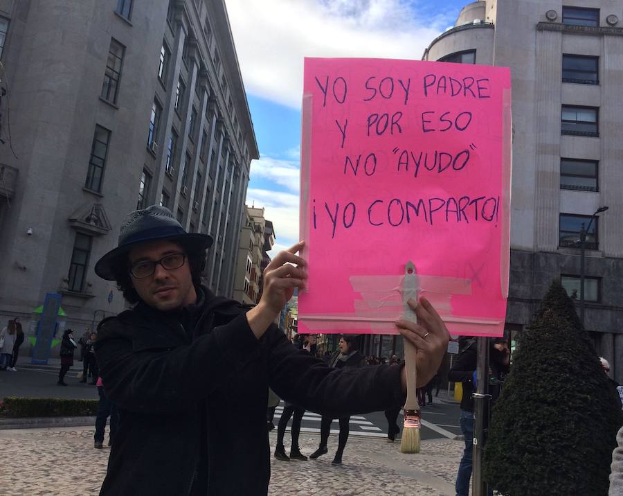 Las mejores fotos del Día Internacional de la Mujer 2018 en Bilbao y Bizkaia, con imágenes de las concentraciones y manifestaciones feministas.