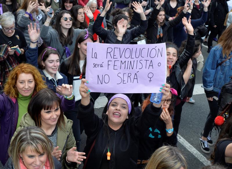 Fotos del Día de la Mujer 2018 en Bilbao: la huelga feminista del 8 de marzo en imágenes