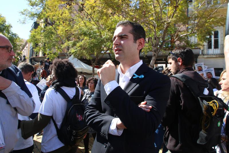 Cientos de personas participaron en las labores de rastreo para dar con el pequeño, de 8 años, en las que también participó la detenida por el crimen