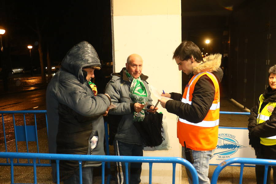 Fotos: El Alavés - Betis, en imágenes