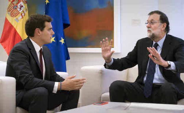 Encuentro entre Rivera y Rajoy.