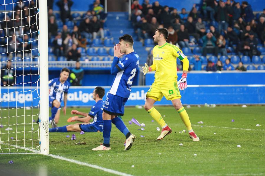 Munir lamenta una ocasión de gol. 