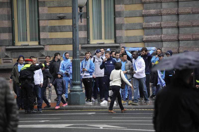 Athletic - Marsella | Fotos del espectacular despliegue de la Ertzaintza con los hinchas del Olympique de Marsella