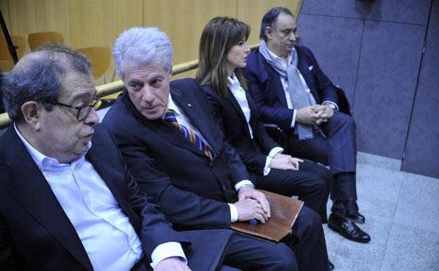  Rafael Cerdán, José Ramón Elorriaga, María Nieves Fernández y José Carlos Margüello, en el banquillo de los acusados.