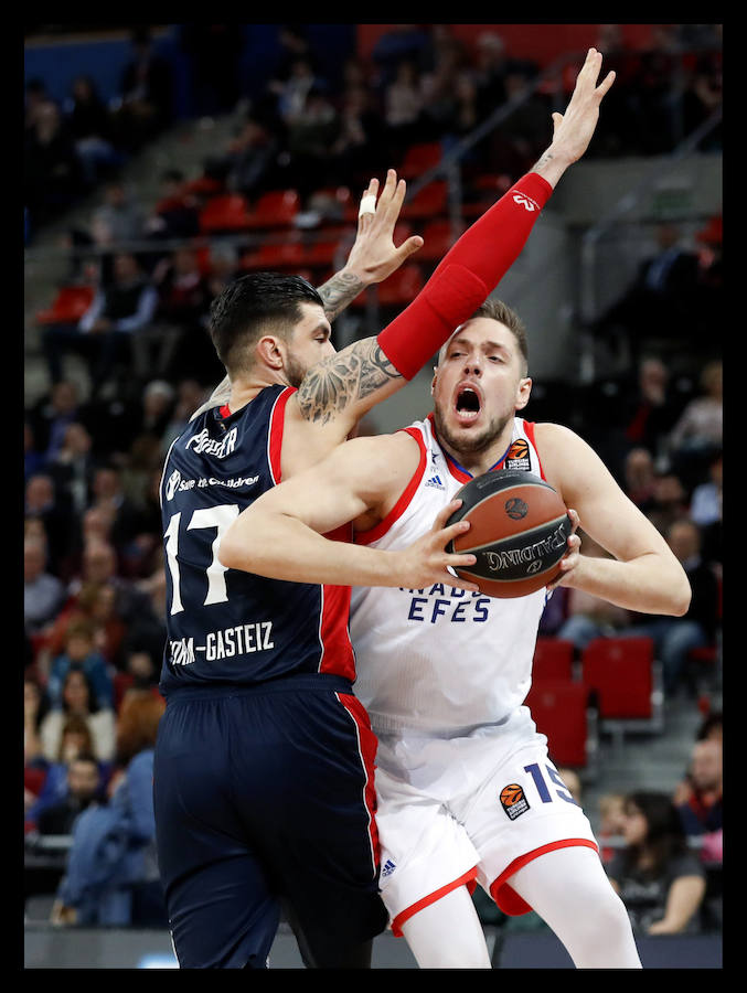 Fotos: Fotos del Baskonia - Anadolu