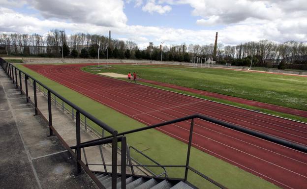 Pista de atletismo en el polideportivo de Anduva.