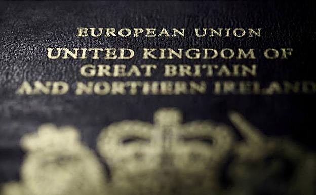 Detalle de un pasaporte británico. 