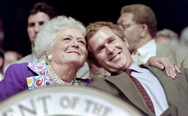 Barbara Bush, la tradicional matriarca que enamoró a EE UU | El Correo