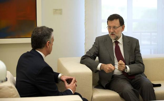 Iñigo Urkullu y Mariano Rajoy, en una reunión que mantuvieron en el pasado en La Moncloa.