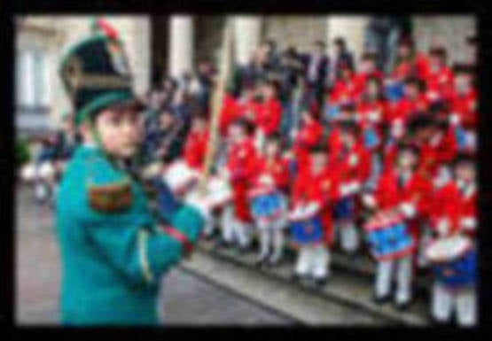 Fotos: Así ha sido la Tamborrada Txiki de San Prudencio en Vitoria