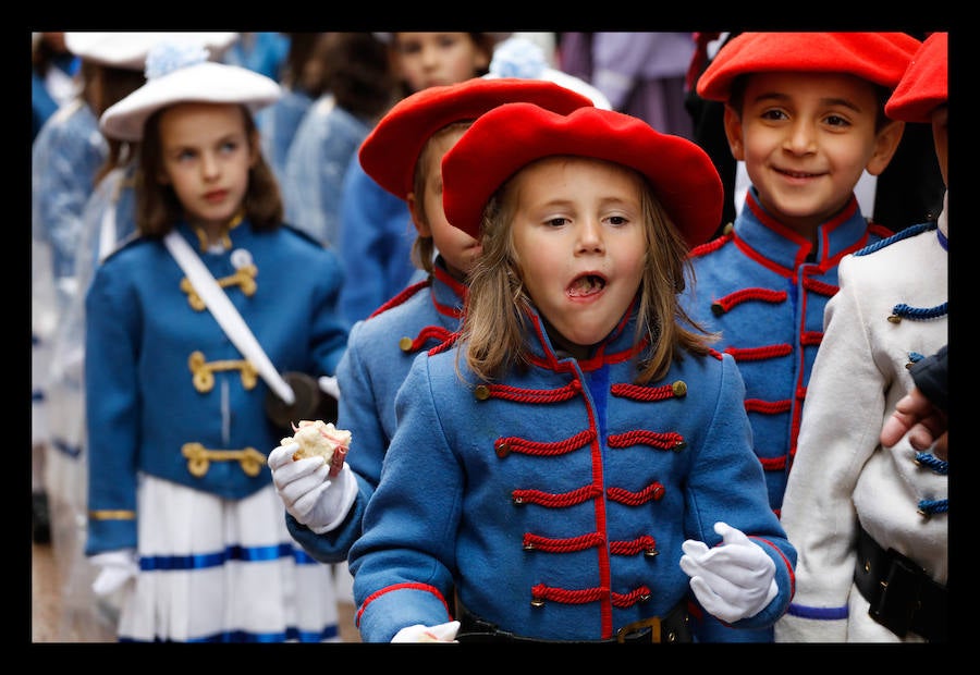 Fotos: Así ha sido la Tamborrada Txiki de San Prudencio en Vitoria