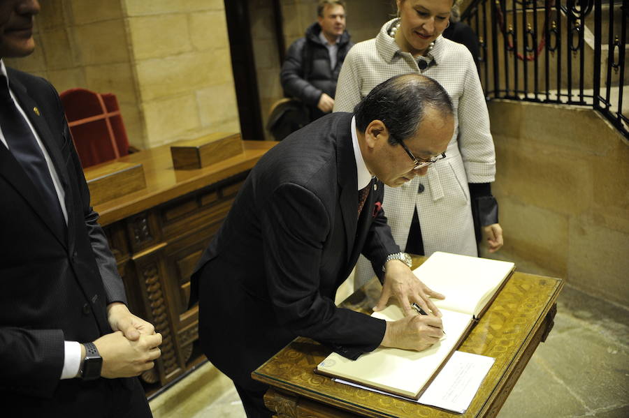 Han plantado un retoño del Ginkgoa Biloba, el único árbol que sobrevivió a la bomba atómica