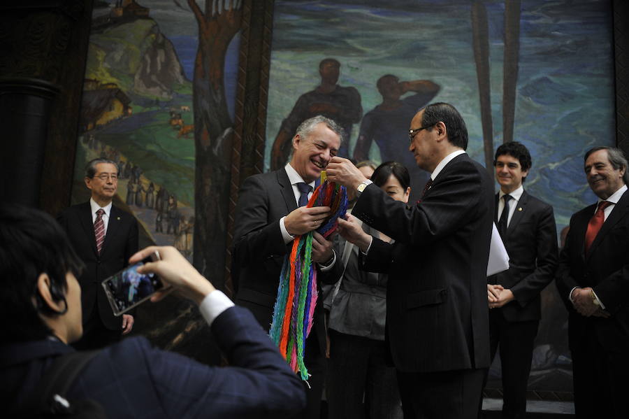 Han plantado un retoño del Ginkgoa Biloba, el único árbol que sobrevivió a la bomba atómica