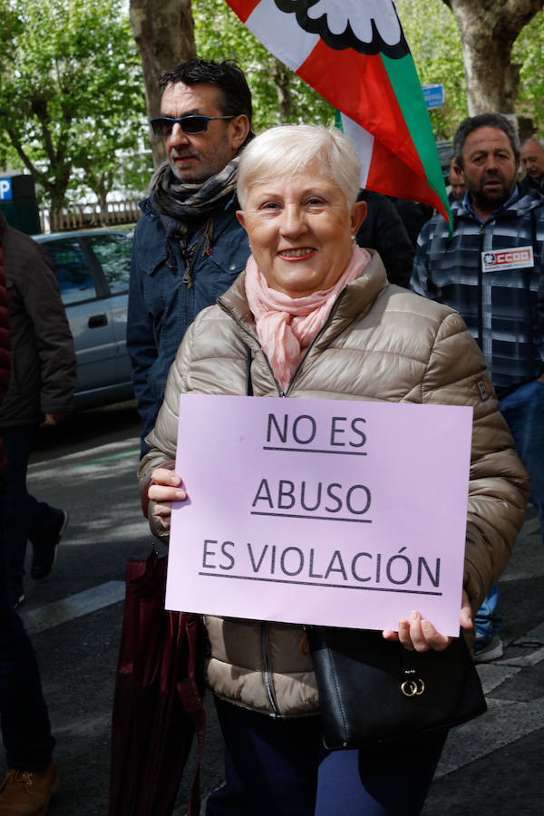 ELA, LAB y CC OO y UGT reclaman empleos dignos, mejoras salariales e igualdad