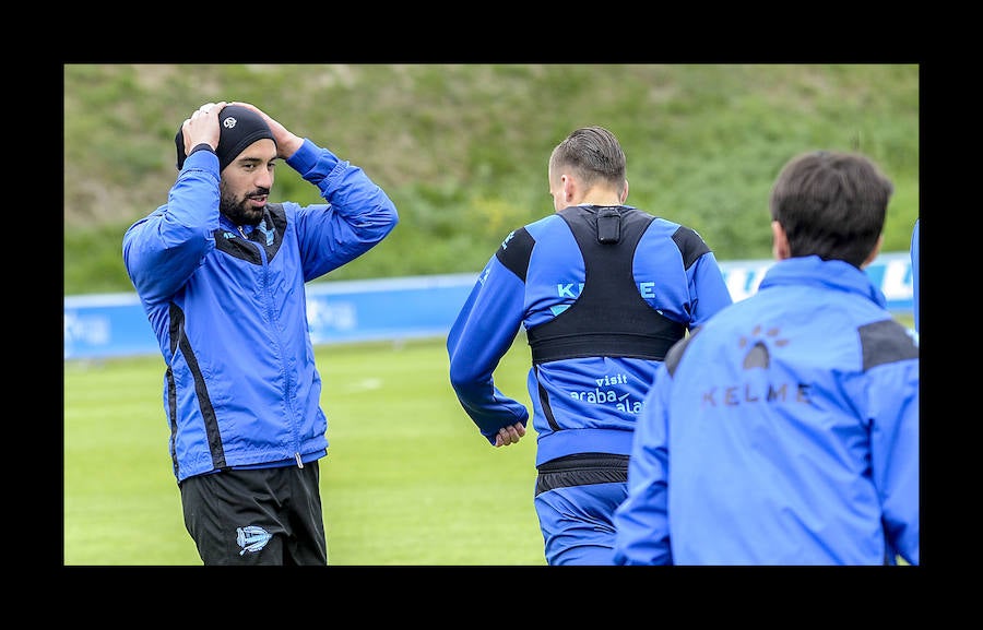 Las ausencias de Sobrino y Pedraza, por sanción; además de la de Hernán Pérez, por lesión, han obligado a Abelardo a retocar algunas piezas de su parcela ofensiva