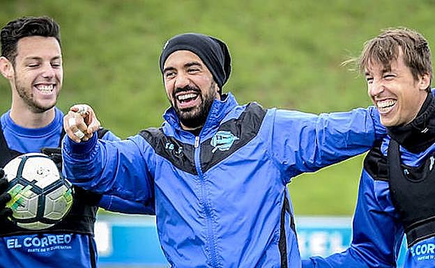 Tomás Pina se ha quedado en Vitoria por decisión técnica.