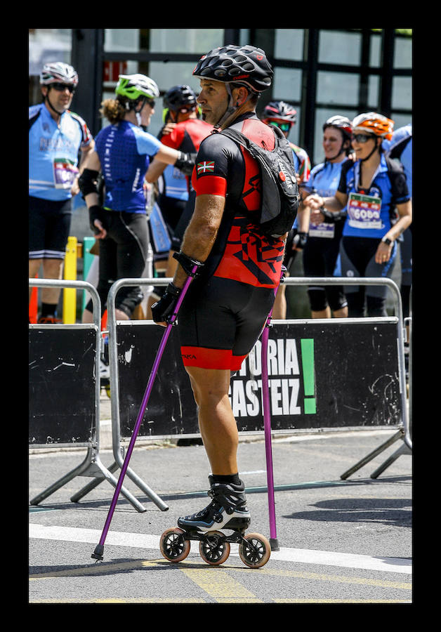 Los patinadores no han querido perderse este domingo la oportunidad de participar en la prueba atlética