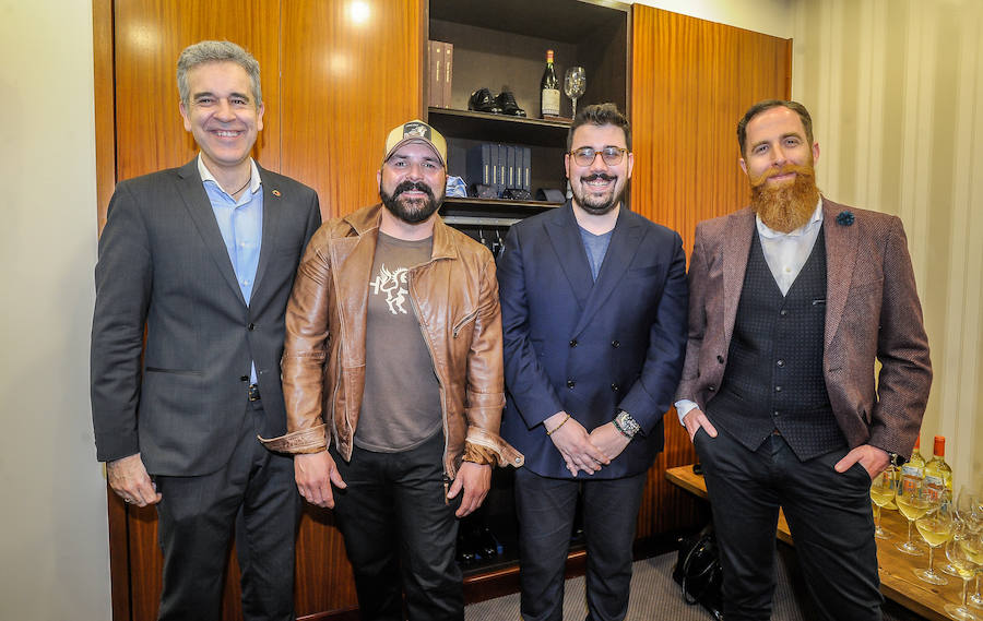 Jorge Aio, Jon Zuazola, Jon Maza y Xabier Munioitz.