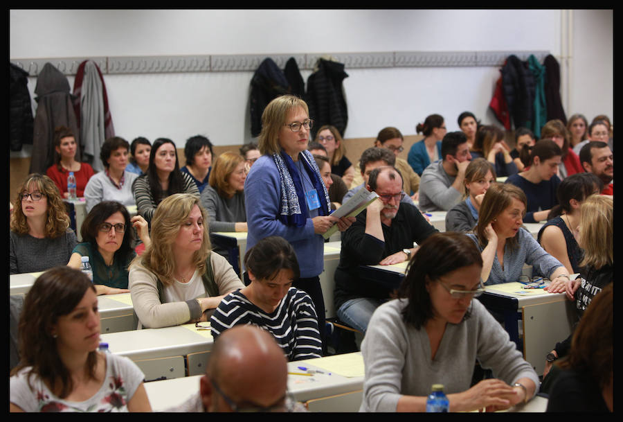 Osakidetza comenzó ayer los exámenes para su oferta pública de empleo en la que se pretenden cubrir 3.335 plazas. 