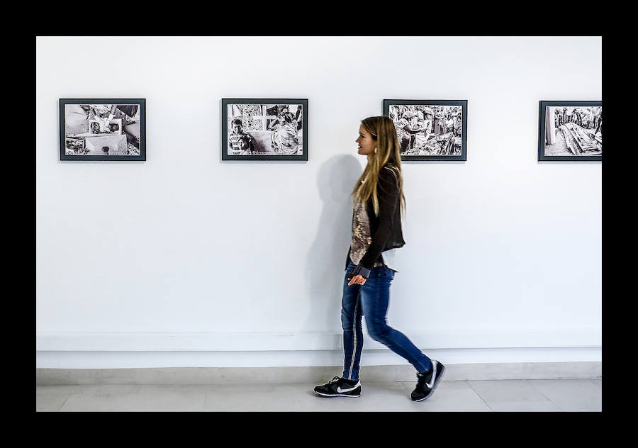 Una exposición rescata las últimas imágenes que compartió el fotoperiodista alavés antes de desaparecer en 2014 en Colombia