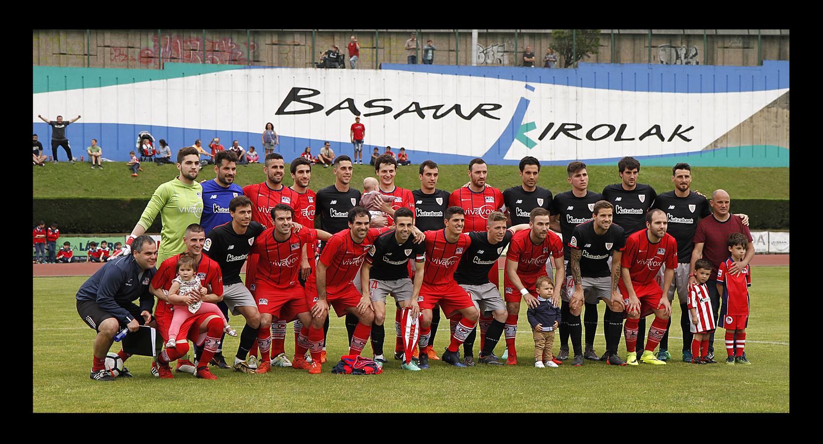 Fotos: El partido entre el Santutxu y el Athletic, en imágenes