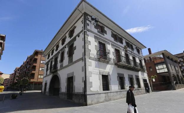 El edificio aglutinará los servicios culturales del casco. 