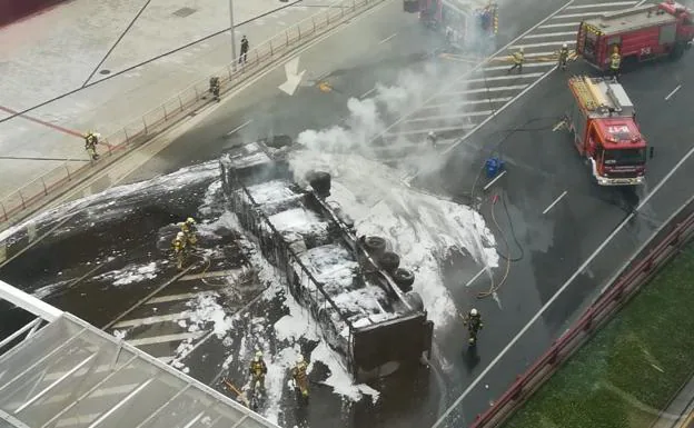 La secuencia del incendio del camión