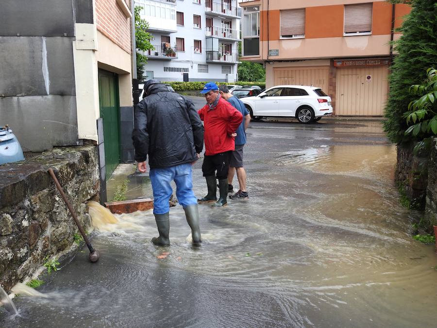 Fotos: Así ha sido la tromba de agua que ha caído en Bizkaia