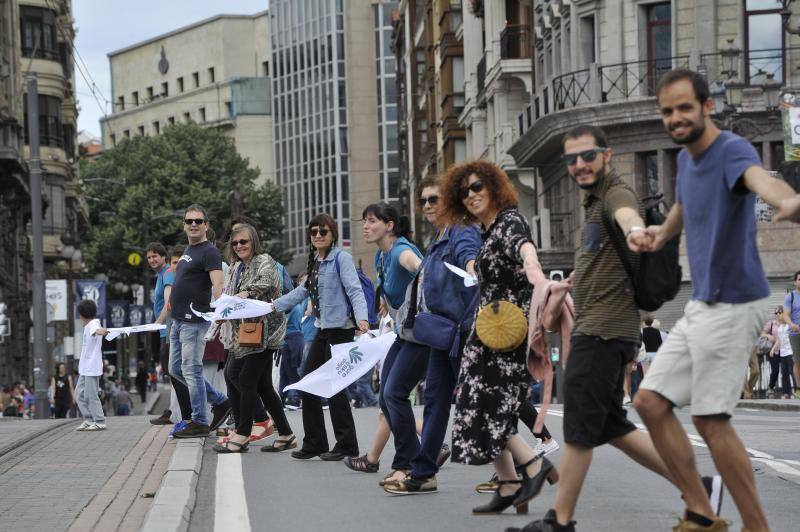 Cerca de 100.000 personas participan en la iniciativa de Gure Esku Dago