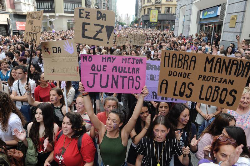 Fotos: Miles de personas protestan en Bilbao por la puesta en libertad de &#039;La Manada&#039;