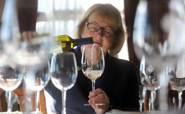 Sarah Jane Evans: «Que haya Riojas a 5 euros es fatal para su imagen y para sus viticultores»