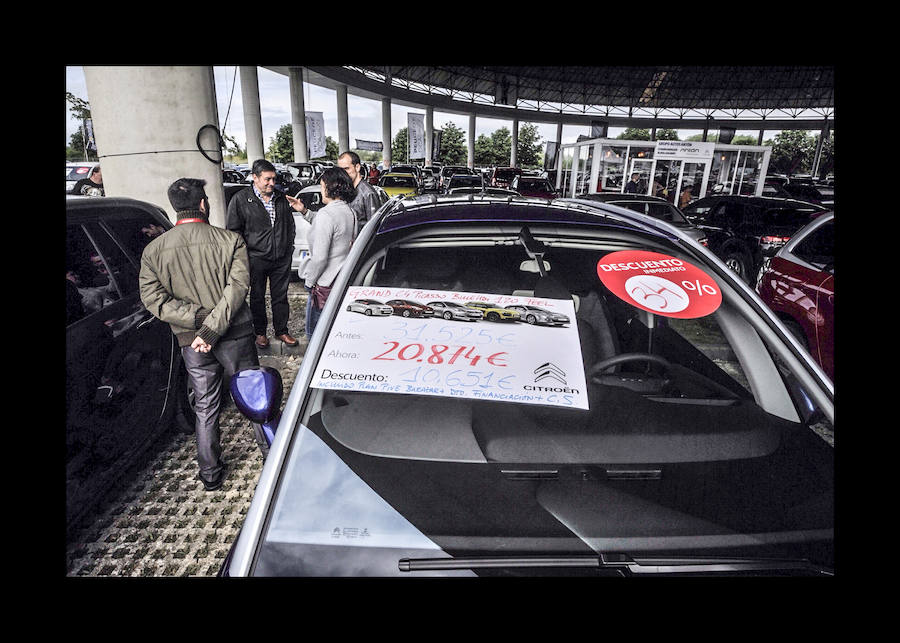 El evento organizado por EL CORREO tendrá lugar hasta el domingo bajo la cúpula del Buesa Arena y cuenta con automóviles de las principales marcas.