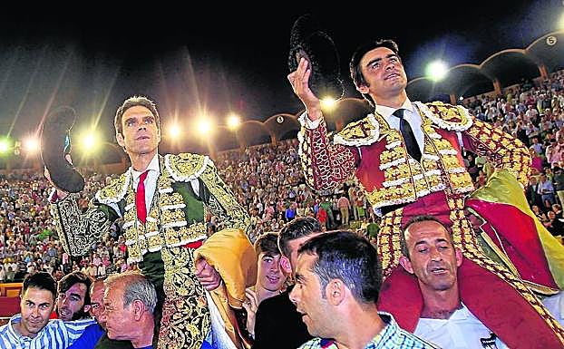José Tomás, ausente dos años de los ruedos españoles, y Perera salen a hombros.