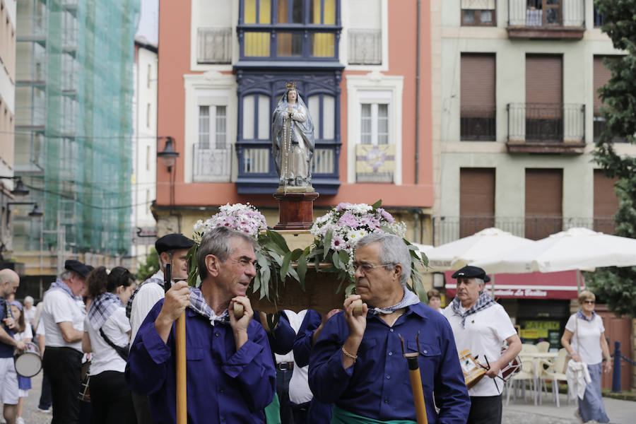 Fotos: La Virgen de la Guía se da un baño de masas en Portugalete