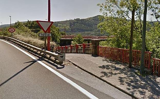 Imagen principal - Un itinerario peatonal conectará Santutxu y Miribilla a través del puente de Miraflores