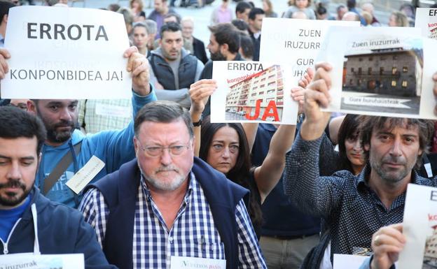 Manifestación de los vecinos «contra la corrupción». 