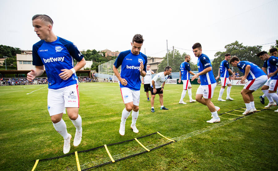 Fotos: Las fotos del partido entre el Alavés y el Logroñés en Laguardia