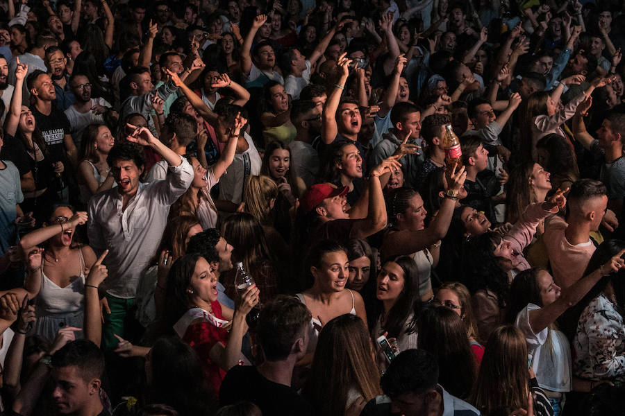 Fotos: De verbena con la orquesta &#039;Kosmos&#039;