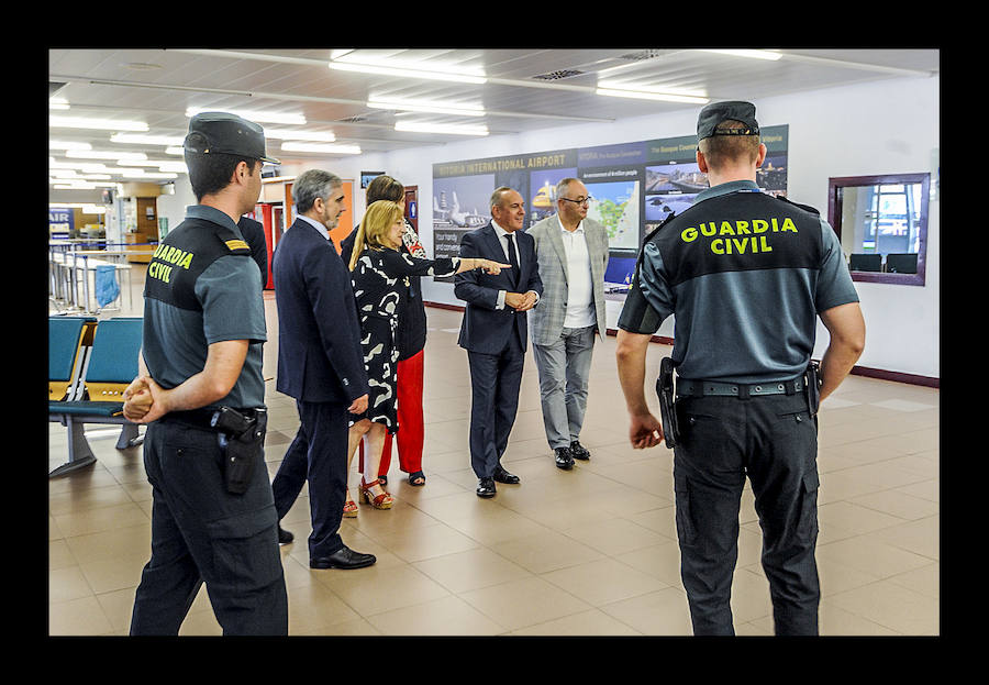 La renovada cafetería, gestionada por Indesa con una plantilla de cinco trabajadores, vincula sus horarios a las salidas de los vuelos