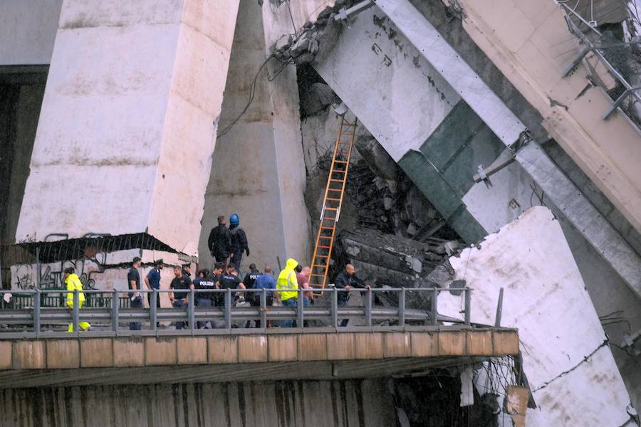 Fotos: Las imágenes del desplome del puente en Génova