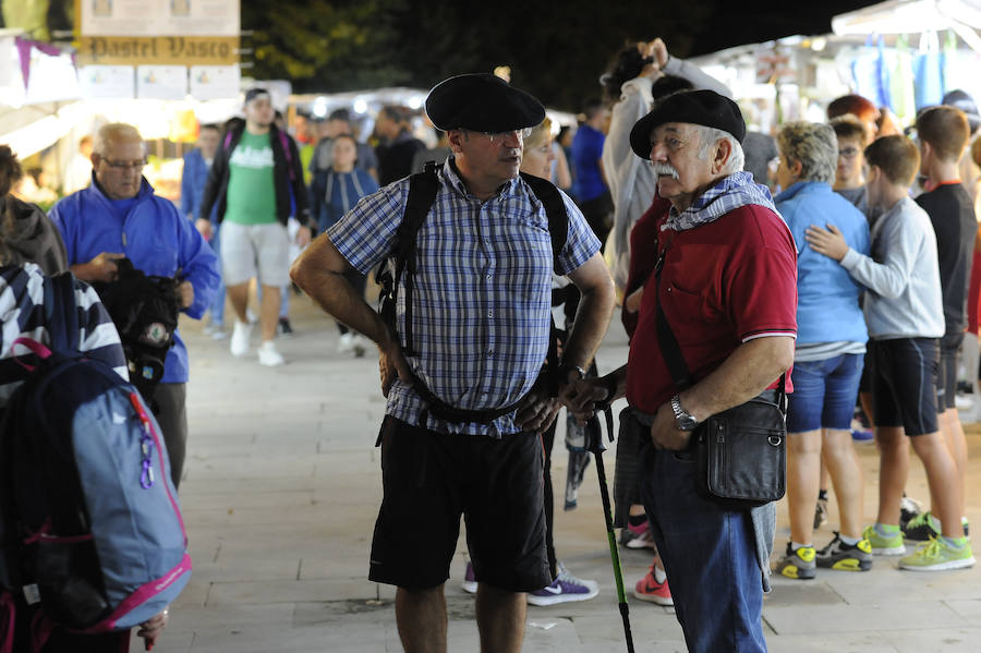 Fotos: Peregrinación hasta Begoña para homenajear a la Amatxu