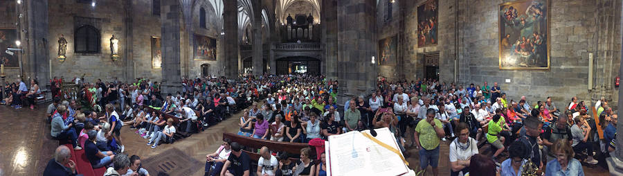 Fotos: Peregrinación hasta Begoña para homenajear a la Amatxu