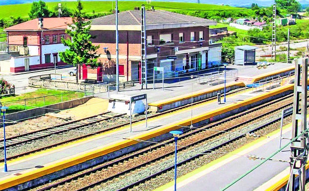 Vista general del apeadero de tren de Alegría, a donde el agresor pudo ir a buscar a su víctima.