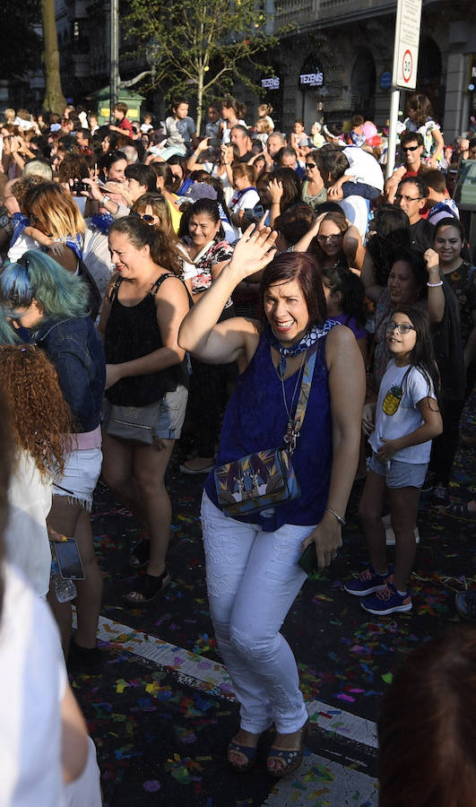 Fotos: El desfile de la ballena congrega a cientos de personas