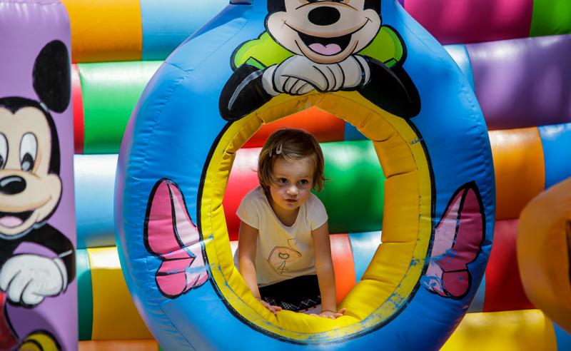 Fotos: Los más pequeños disfrutan del txikigune de la Aste Nagusia