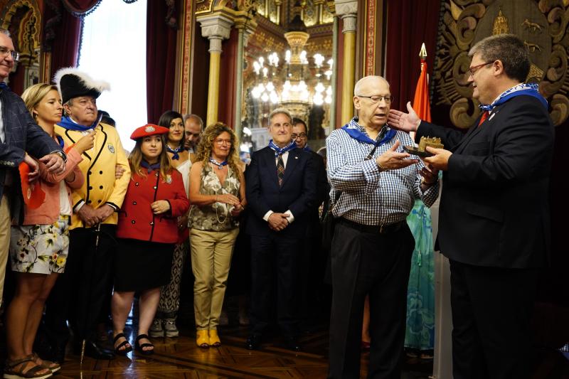 El alcalde de Bilbao, Juan María Aburto, ha ofrecido hoy la tradicional recepción a la sociedad bilbaína con motivo de la Aste Nagusia