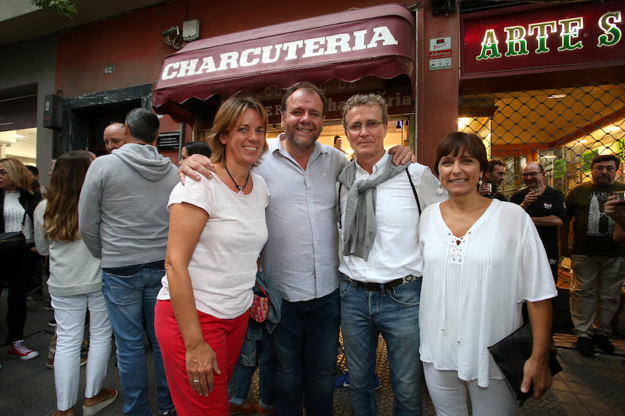 Lucía y José Ignacio Isla, Antonio Pérez y Elena Barcia. 