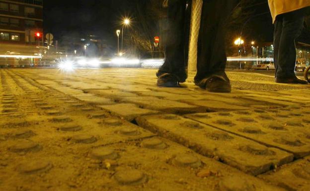 El cuerpo de la fallecida fue encontrado al filo de la medianoche en la calle Arana de Vitoria.